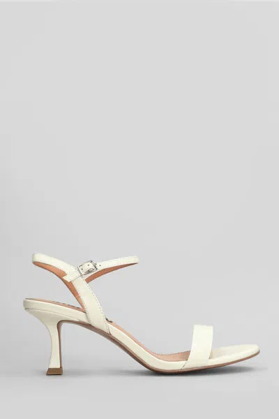 Bibi Lou Lotus 65 Sandals In White
