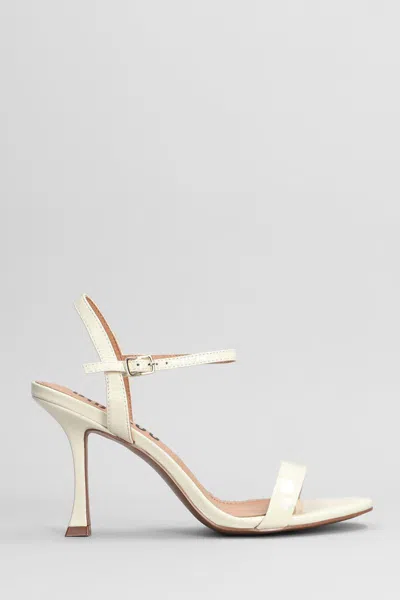 BIBI LOU BIBI LOU LOTUS 85 SANDALS