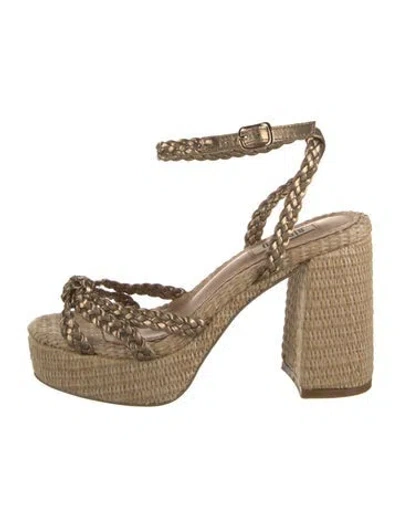Pre-owned Bibi Lou Raffia Braided Accents Pumps In Gold/metallic