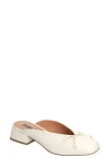 Bibi Lou Suzy Bow Mule In Blanco