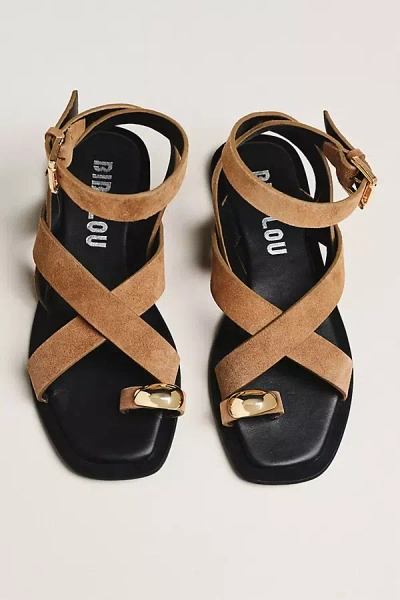 Bibi Lou Vaz Toe-loop Sandals In Brown