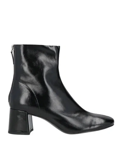 Bibi Lou Woman Ankle Boots Black Size 11 Soft Leather