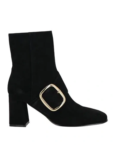 Bibi Lou Woman Ankle Boots Black Size 8 Leather