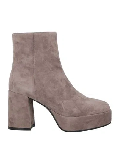 Bibi Lou Woman Ankle Boots Grey Size 8 Leather
