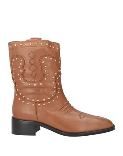 Bibi Lou Woman Ankle Boots Tan Size 8 Leather In Brown