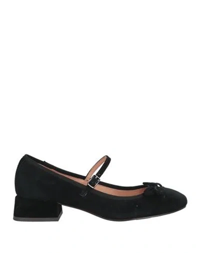 Bibi Lou Woman Pumps Black Size 8 Leather