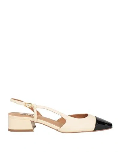 Bibi Lou Woman Pumps Black Size 9 Leather