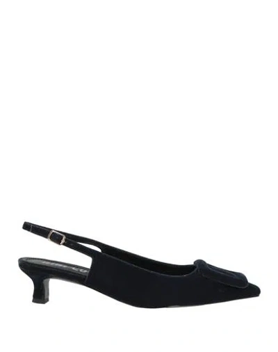 Bibi Lou Woman Pumps Midnight Blue Size 9 Textile Fibers