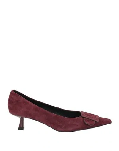 Bibi Lou Woman Pumps Burgundy Size 10 Leather