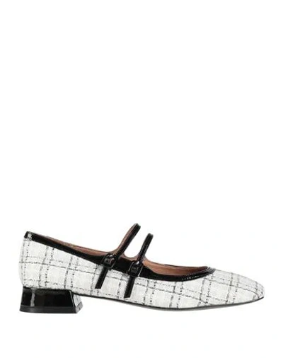 Bibi Lou Woman Pumps Off White Size 9 Textile Fibers