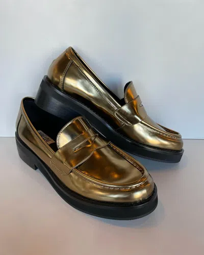 Bibi Lou Women's Jaya Metallic Loafer In Oro/gold