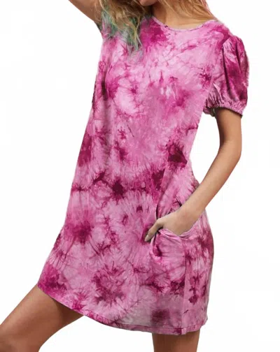 Bibi Puff Sleeve With Side Pockets Tie Dye Dress In Fuchsia In Pink