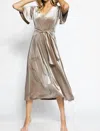 Bibi V-neck Velvet Midi Dress In Champagne In White