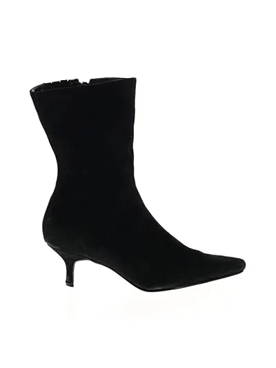 Pre-owned Bijou Boots In Black