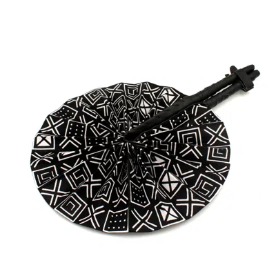 Bijoucreates Black / Grey / White Hand Fan - Black & White Geometric In Black/grey/white