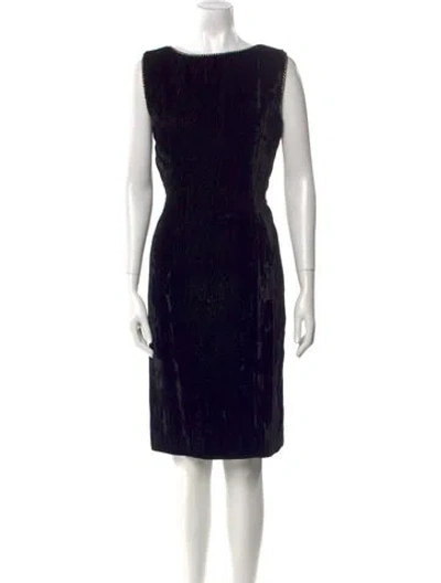 Pre-owned Bill Blass Bateau Neckline Knee-length Dress In Black