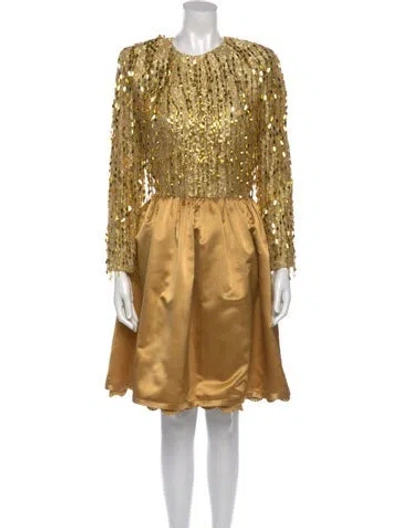 Pre-owned Bill Blass Crew Neck Knee-length Dress In Gold
