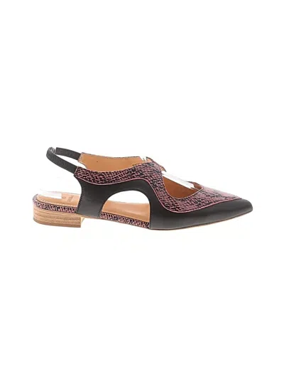 Pre-owned Bill Blass Flats In Pink