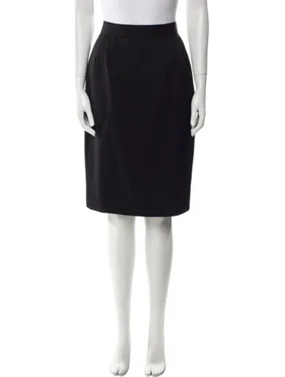 Pre-owned Bill Blass Knee-length Skirt In Black