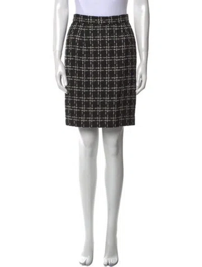 Pre-owned Bill Blass Plaid Print Knee-length Skirt In Black
