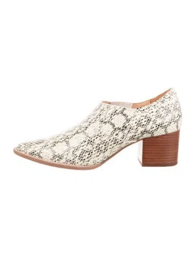 Pre-owned Bill Blass Snakeskin Animal Print Boots In Multicolor