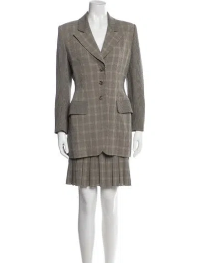 Pre-owned Bill Blass Vintage Late 1980's - Early 1990's Skirt Suit In Neutrals