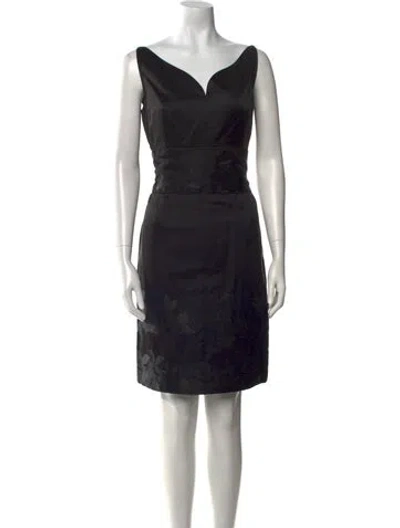 Pre-owned Bill Blass V-neck Knee-length Dress In Black