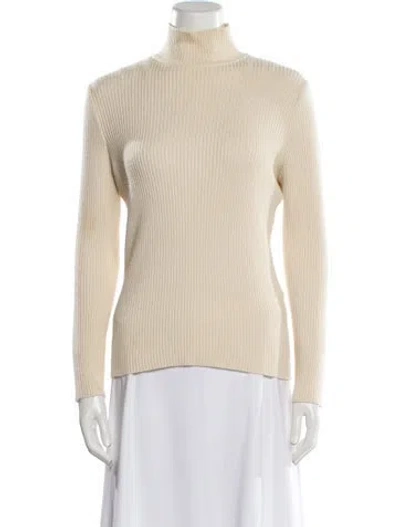 Pre-owned Bill Blass Wool Turtleneck Sweater In Neutral