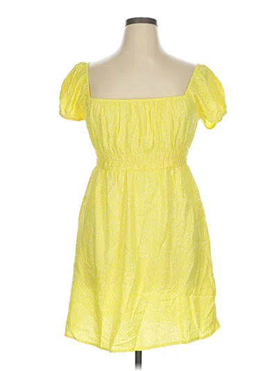 Pre-owned Billabong Casual Dress In Yellow