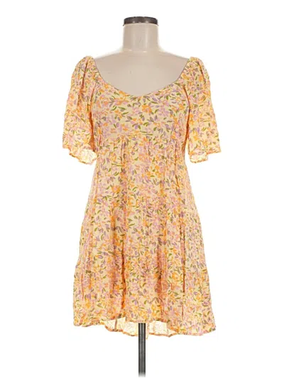Pre-owned Billabong Casual Dress In Yellow
