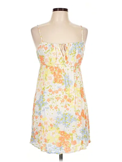 Pre-owned Billabong Casual Dress In Yellow
