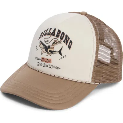 Billabong Grandpa Trucker Hat In Mix Wash
