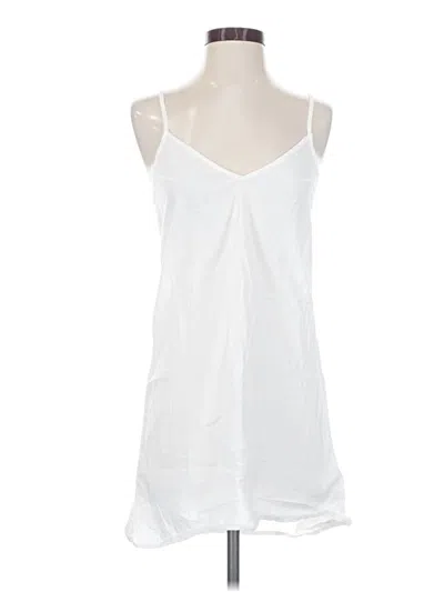 Pre-owned Billabong Sleeveless Blouse In White