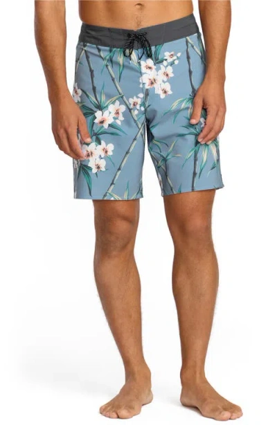 Billabong Sundays Pro Board Shorts In Blue