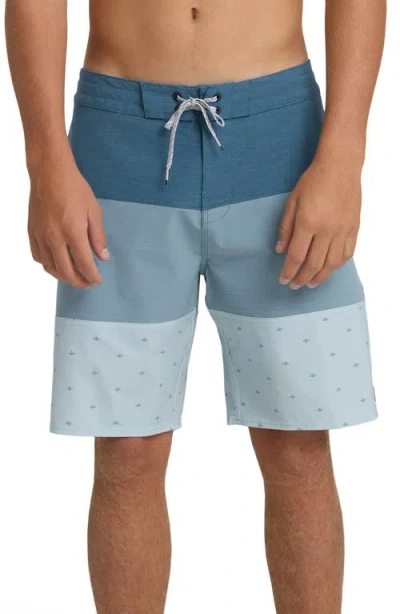 Billabong Tribong Lt Board Shorts In Blue