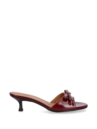 Billi Bi Bow-detail Kitten-heel Sandals In Red