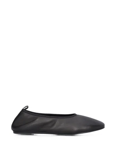Billi Bi Nappa Leather Ballet Flats In Black