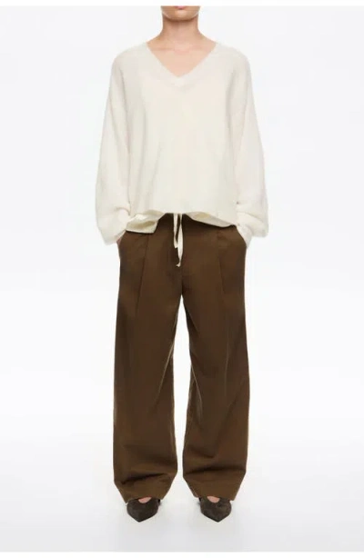 Bimba Y Lola Darted Carrot Leg Trousers In Green