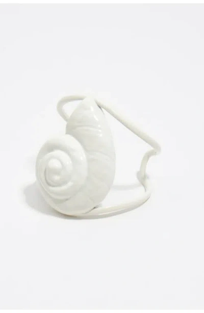 Bimba Y Lola Seashell-detail Cuff Bracelet In White