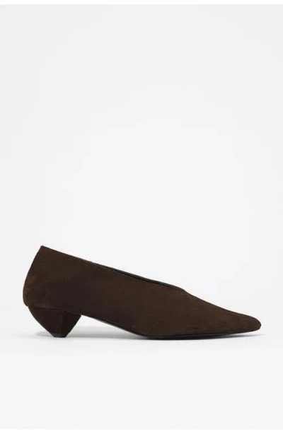 Bimba Y Lola Brown Suede Low-heel Court Shoes In Black