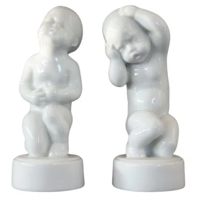 Pre-owned Bing & Grøndahl Denmark Porcelain Set Of 2 Figurines Bing & Grondahl In Gray