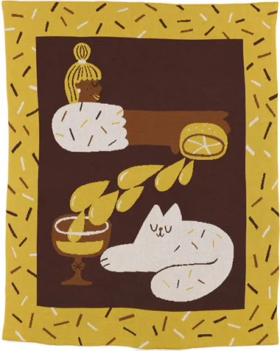 Biquette Cocktail Cat Knit Throw Blanket In Yellow