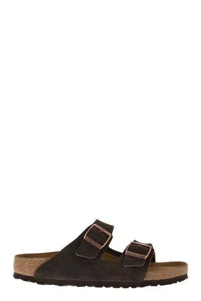 Birkenstock Arizona - Flat Sandal In Brown