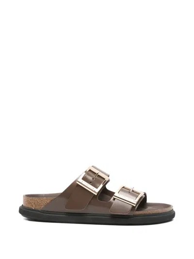 Birkenstock Arizona Droplet Buckle High Shine Sandals Carafe In Brown
