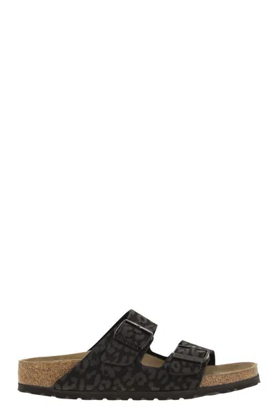 Birkenstock Arizona Leo - Sandal With Buckles And Animal Print In Black