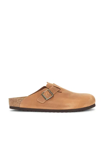 Birkenstock Boston In Brown