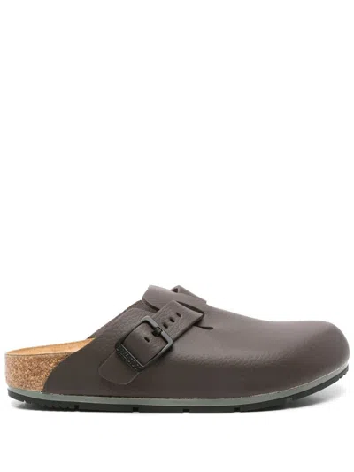 Birkenstock Boston Pro 2.0 Slippers In Brown