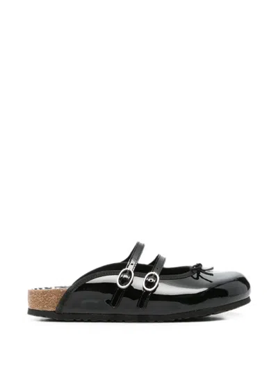 Birkenstock Buckled Patent-finish Mules In Black