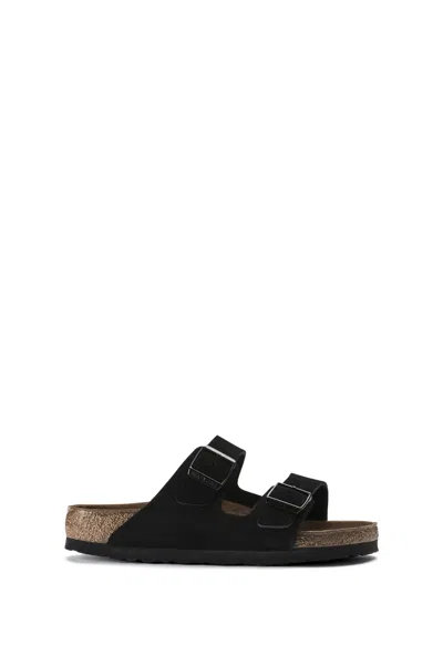Birkenstock Flat Sandal In Black