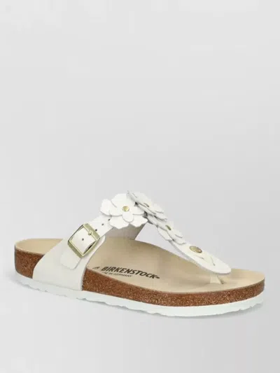 Birkenstock Gizeh Thong Sandals With Floral Buckle Fastening In Black